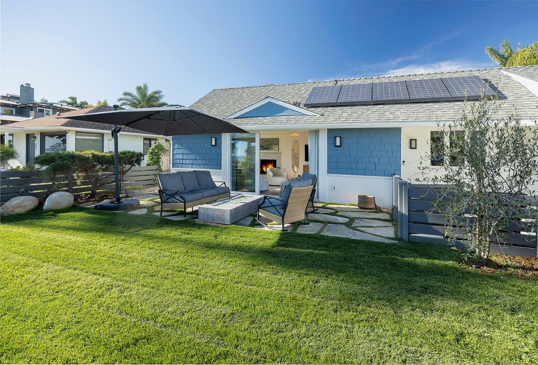 Santa Barbara, California, United States 3 - 16919077