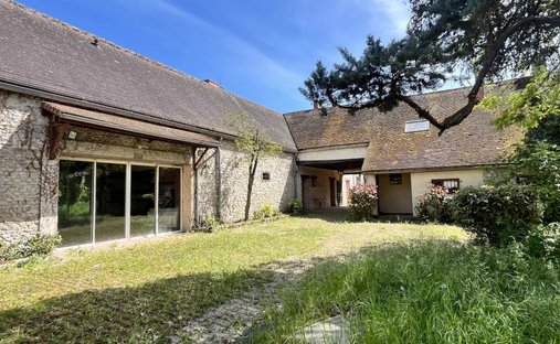 Estate in Égreville, Île-de-France, France 1