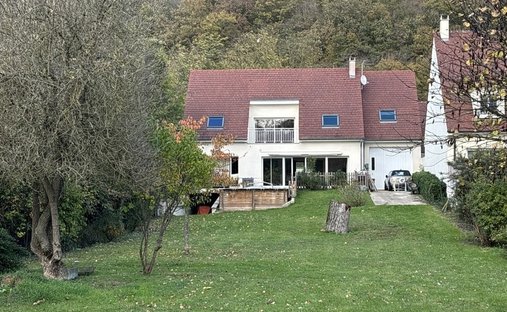 Villa in Nord Ouest, La Ferté-sous-Jouarre, France 1