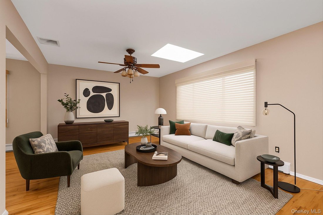 House in Roosevelt, New York, United States 3 - 17764567