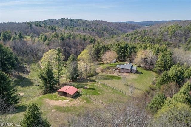 House in Hillsville, Virginia, United States 2 - 17764094