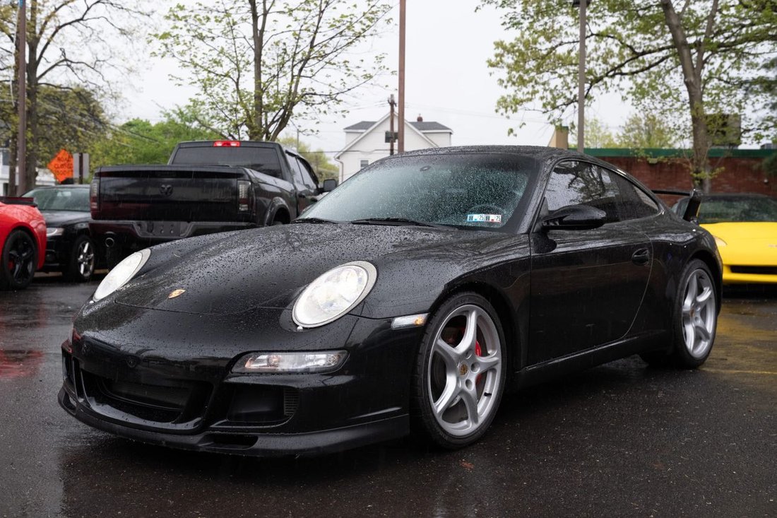 Coupe in Highland Park, NJ, United States 3 - 17766291