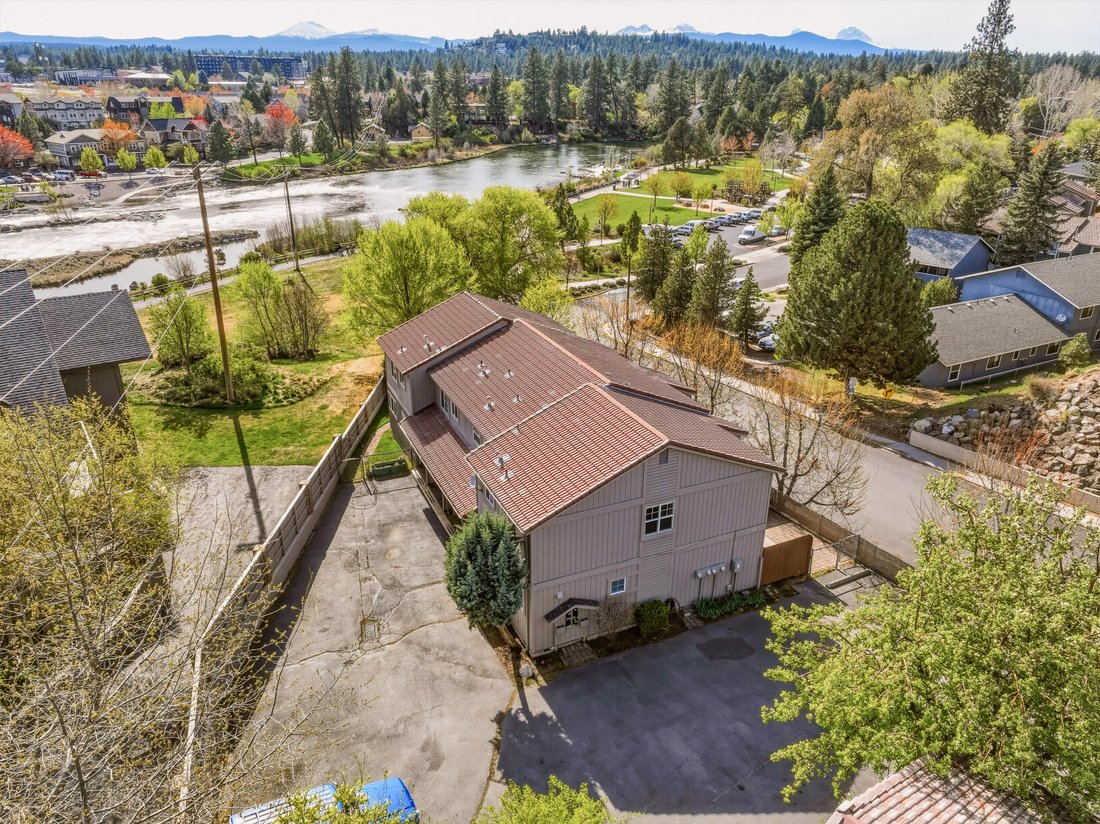 Bend, Oregon, United States 2 - 17768961