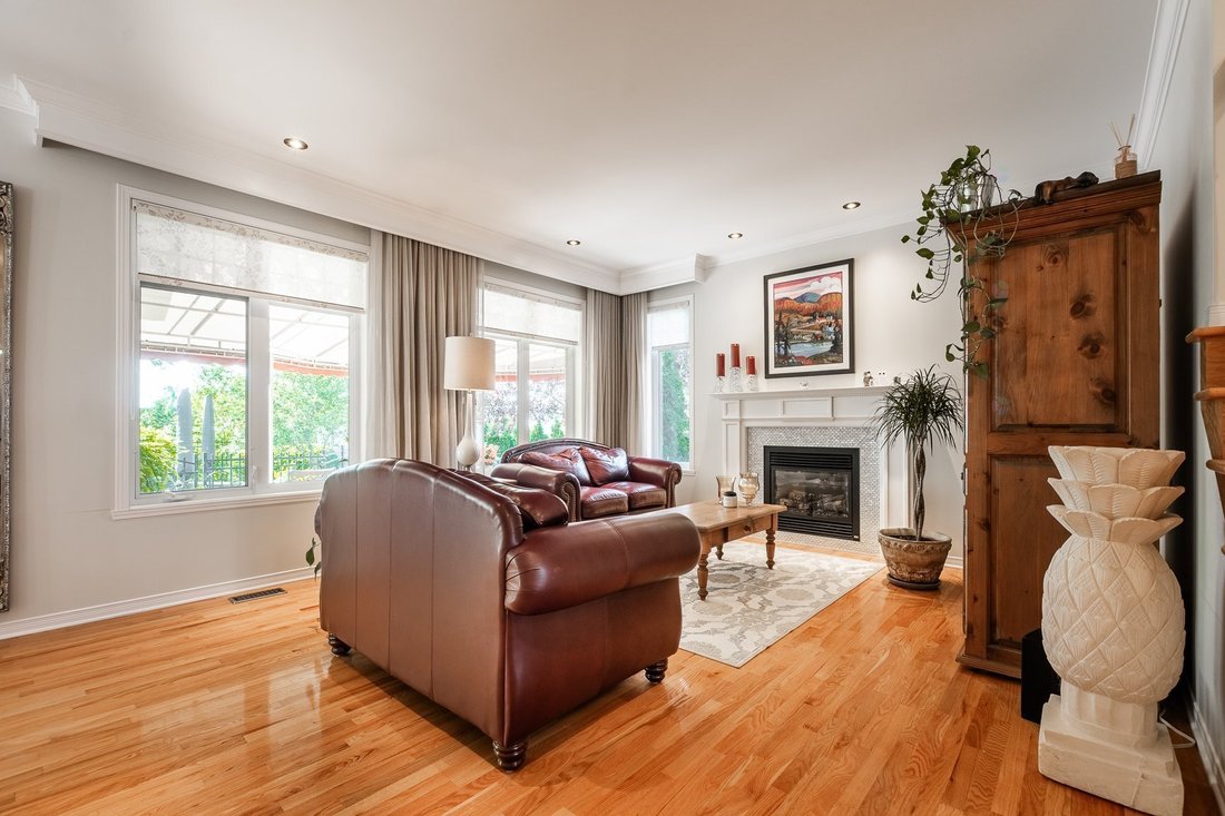 House in Saint-Jean-sur-Richelieu, Quebec, Canada 5 - 17766073
