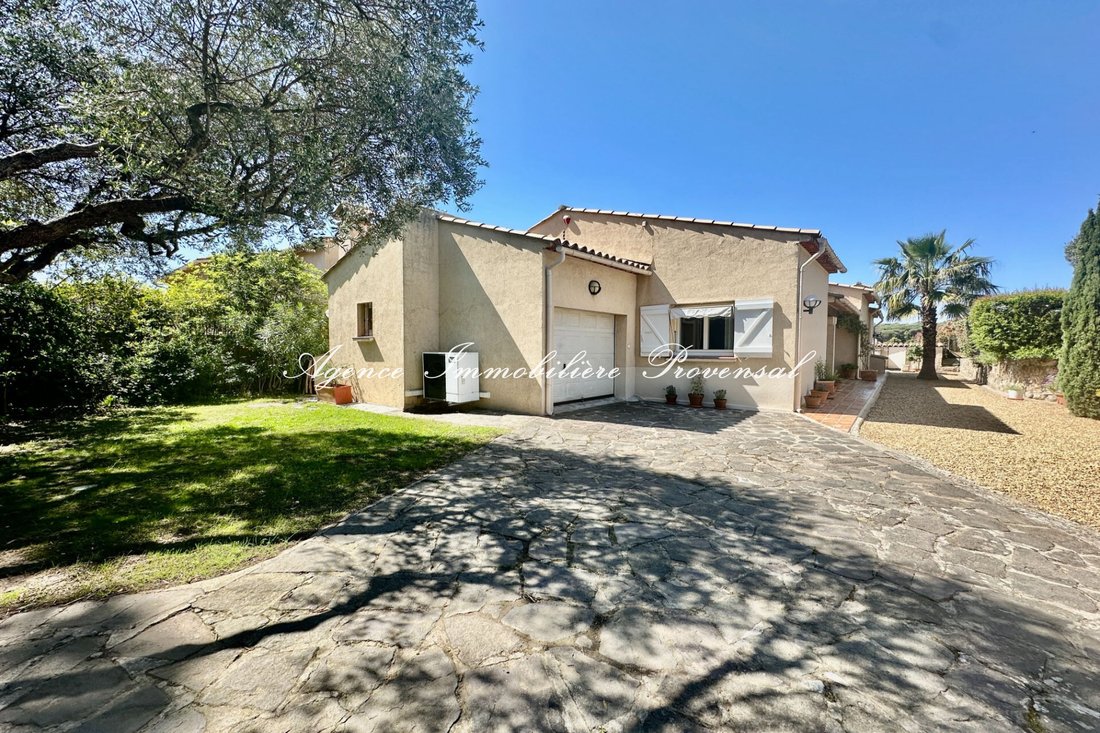 Villa in Ville-Les Saquedes-Le Bouillonnet, Sainte-Maxime, France 2 - 17727339