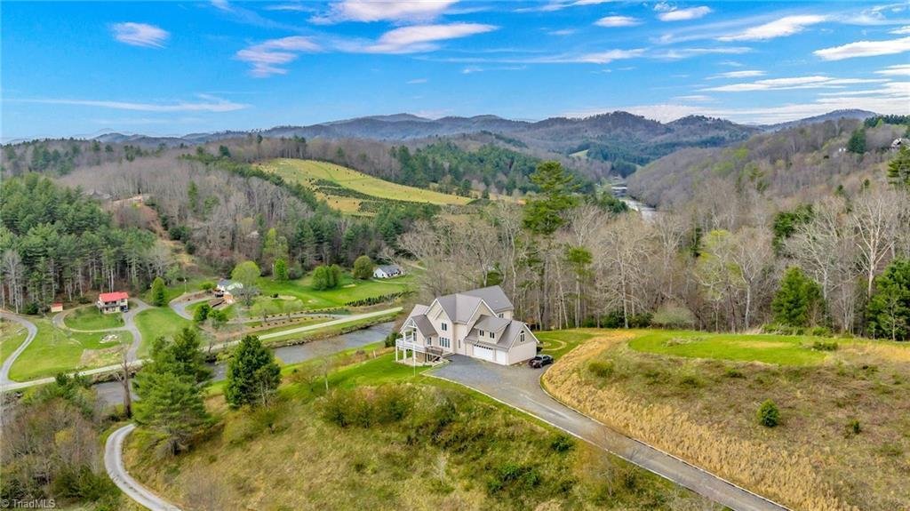 House in West Jefferson, North Carolina, United States 3 - 17764099