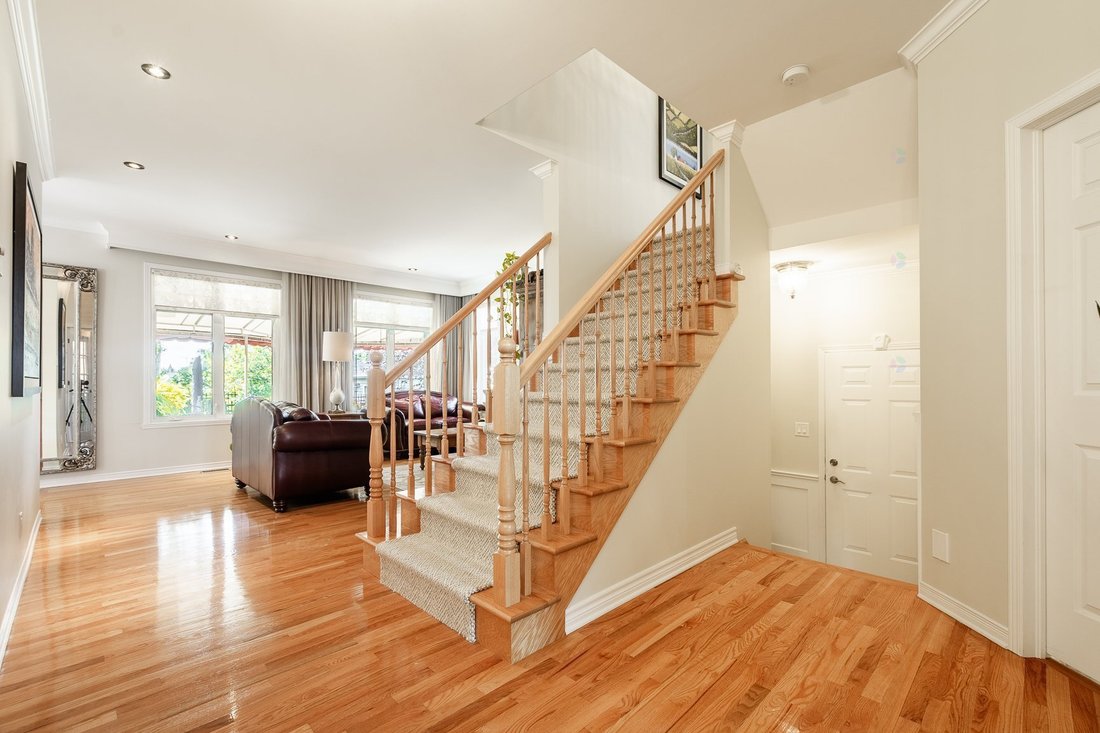 House in Saint-Jean-sur-Richelieu, Quebec, Canada 3 - 17766073