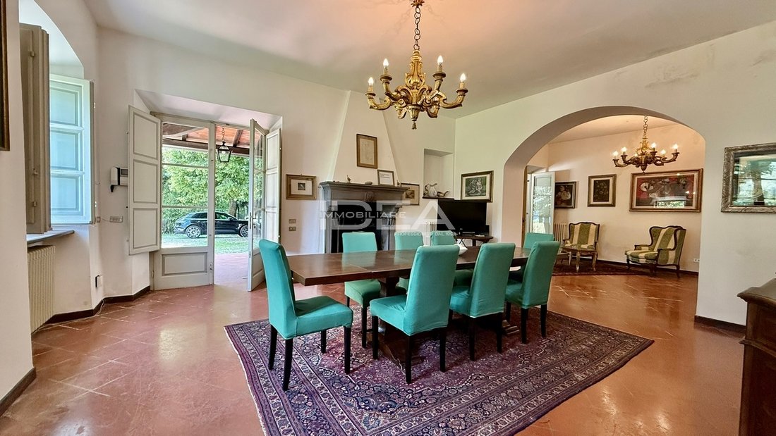 Villa in Barga, Toskana, Italien 4 - 17431427