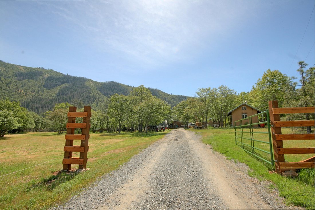 Maison à Applegate, Oregon, États-Unis 2 - 17765526