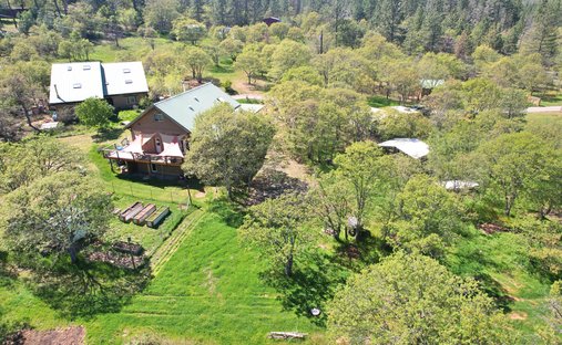 House in Applegate, Oregon, United States 1