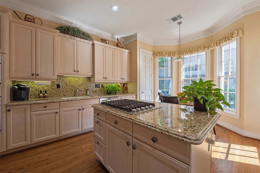 House in Houston, Texas, United States 3 - 17768773