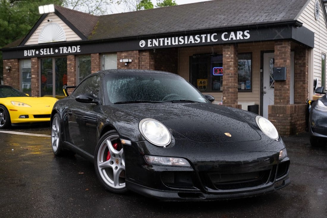 Coupe in Highland Park, NJ, United States 1 - 17766291