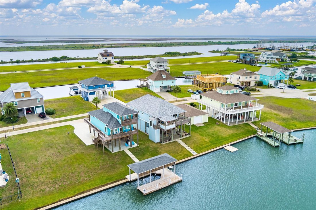 House in Bolivar Peninsula, Texas, United States 3 - 17768384