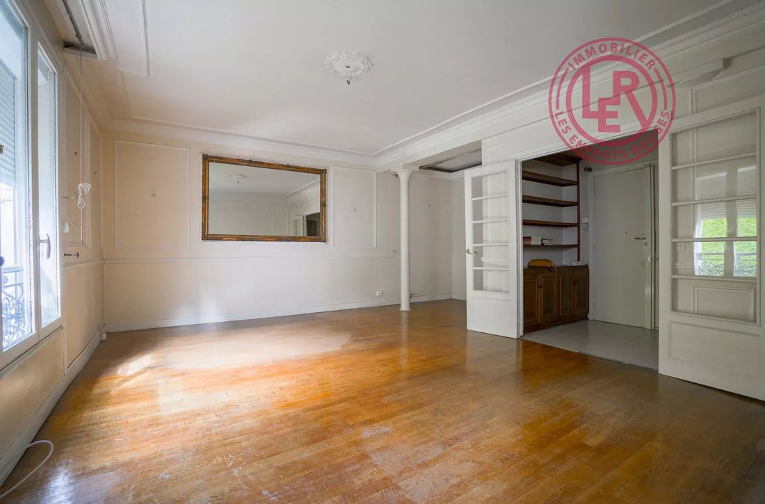 Apartment in Porte Saint Denis-Paradis, Paris 10e Arrondissement, Paris 5 - 17764826