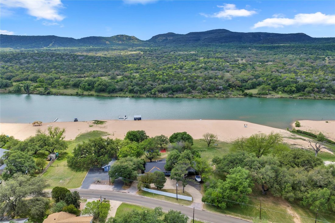 House in Kingsland, Texas, United States 4 - 17765633
