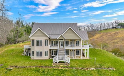House in West Jefferson, North Carolina, United States 1