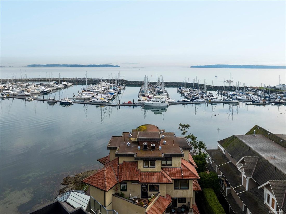 House in Sidney, British Columbia, Canada 1 - 17769266
