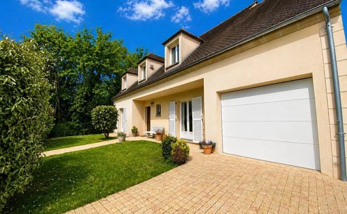 House in Champigny-sur-Marne, Ile-de-France, France 1