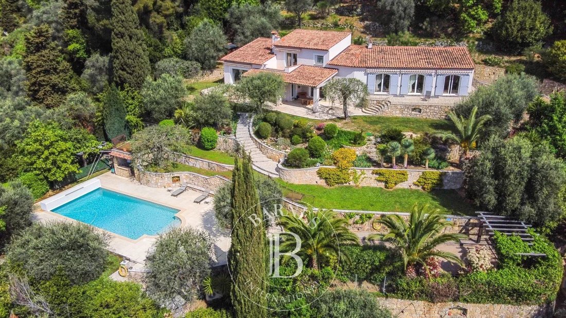 Villa in Grasse, Provence-Alpes-Côte d'Azur, France 2 - 17766090