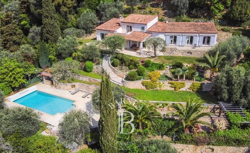 Villa in Grasse, Provence-Alpes-Côte d'Azur, France 1