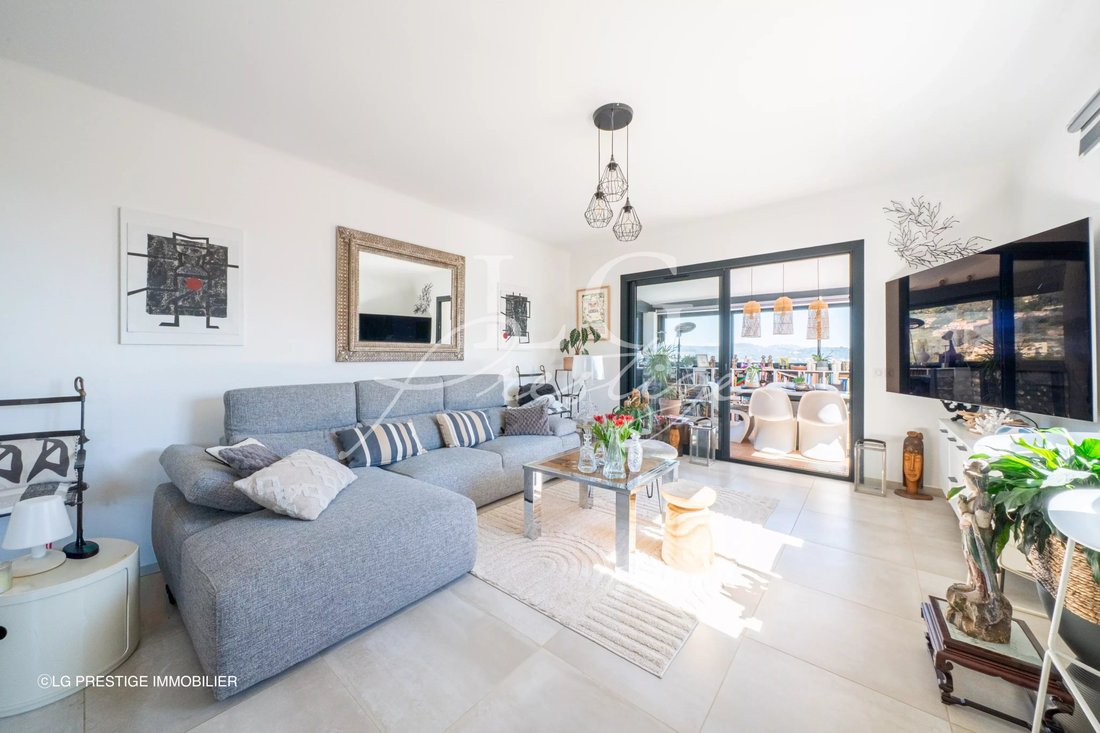 House in Le Centre Ville, Mandelieu-la-Napoule, France 5 - 17763240