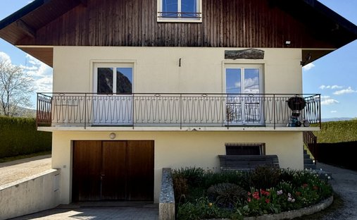House in Benery-Dessy-Pontchy-Thuet, Bonneville, France 1
