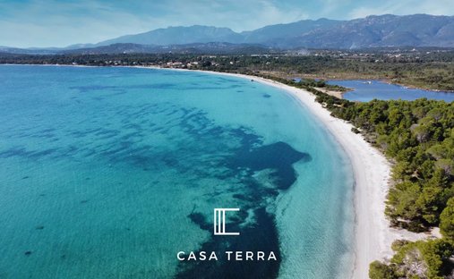 Villa in Lecci, Corsica, France 1