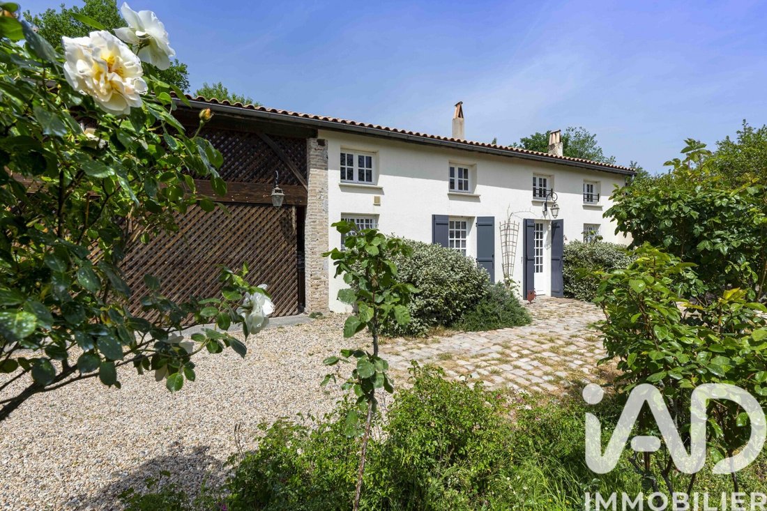 House in Arsac, Nouvelle-Aquitaine, France 4 - 17763975