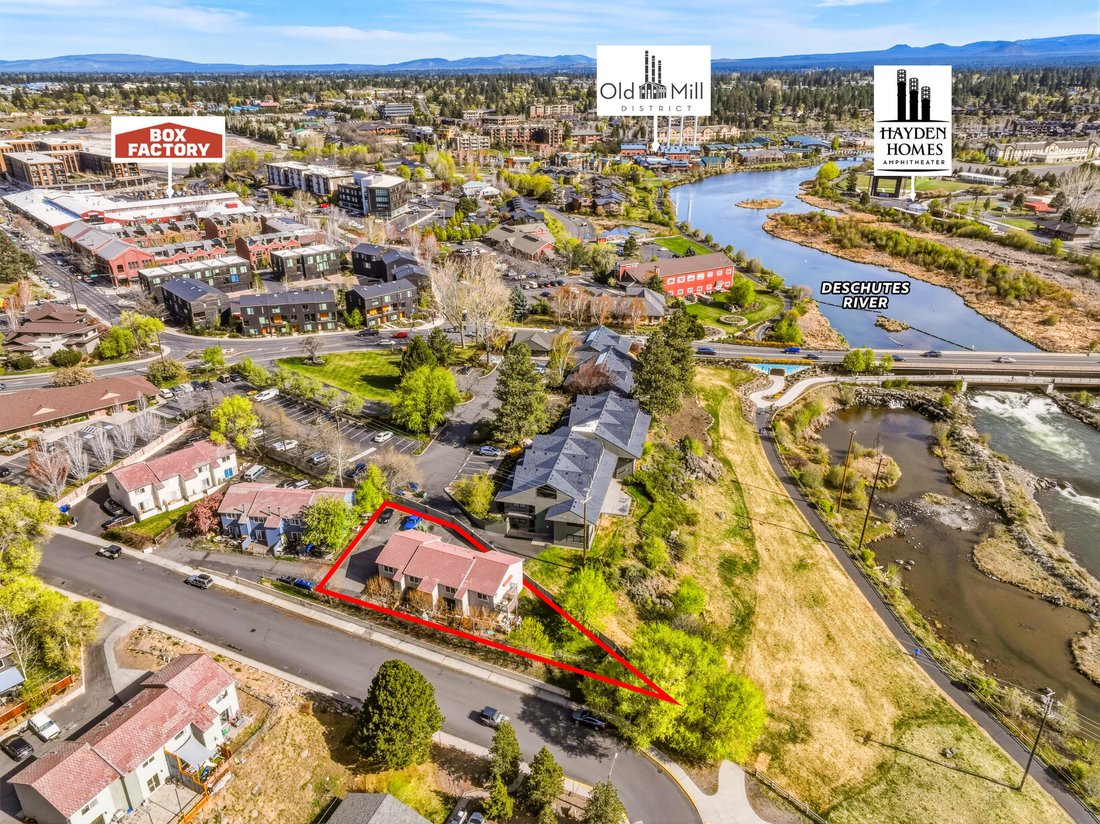 Bend, Oregon, United States 4 - 17768961