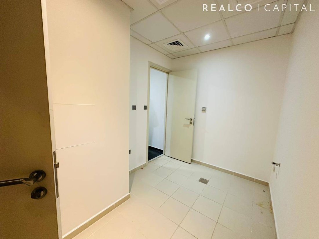 Townhouse in Damac Hills 2, Dubai, United Arab Emirates 2 - 17764523