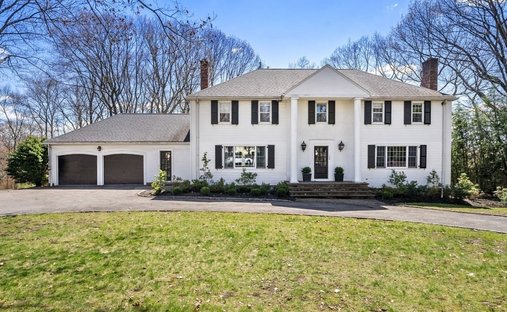 House in Wellesley, Massachusetts, United States 1