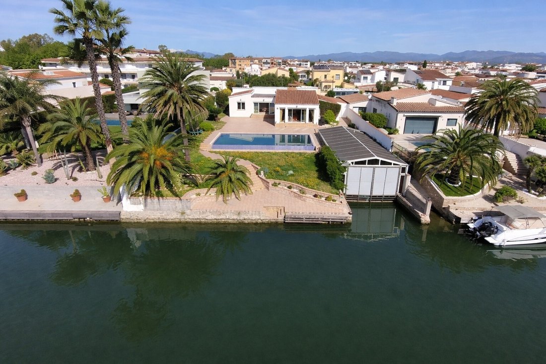 House in Empuriabrava, Catalonia, Spain 4 - 17763079