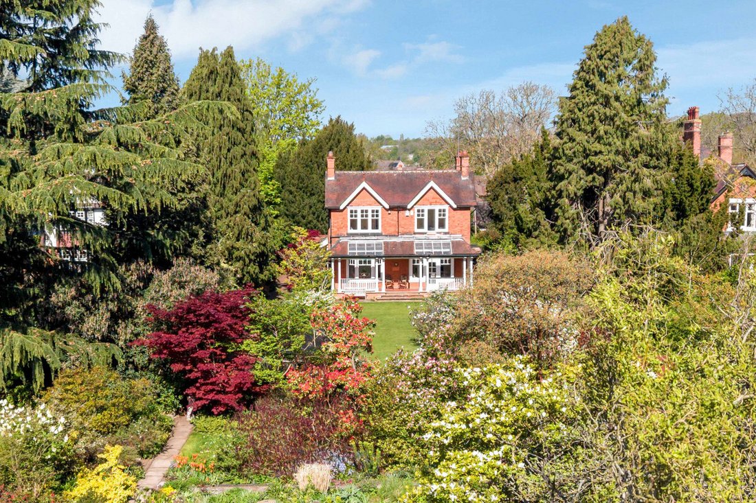 House in Attenborough, Watnall, England 2 - 17764434