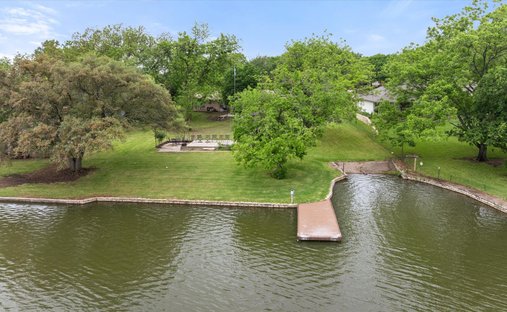 House in Granbury, Texas, United States 1