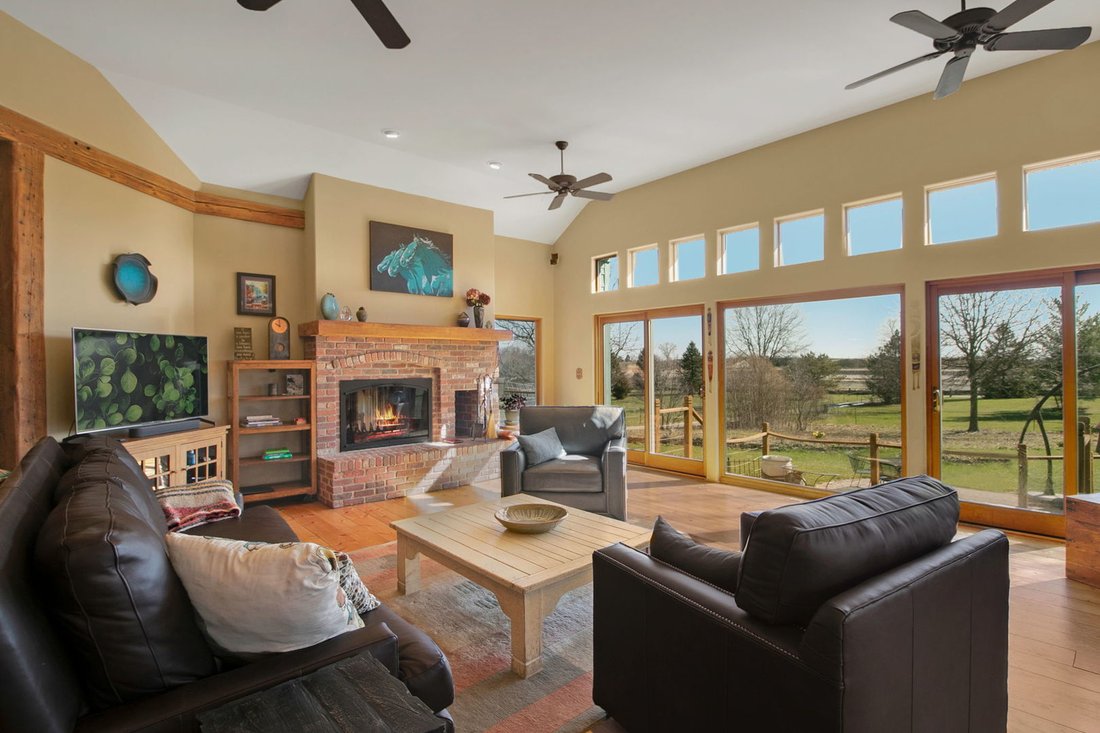 House in St. Charles, Illinois, United States 2 - 17768410