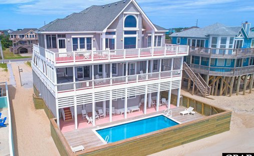House in Avon, North Carolina, United States 1
