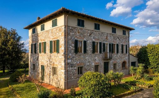 Villa in San Martino in Freddana, Tuscany, Italy 1