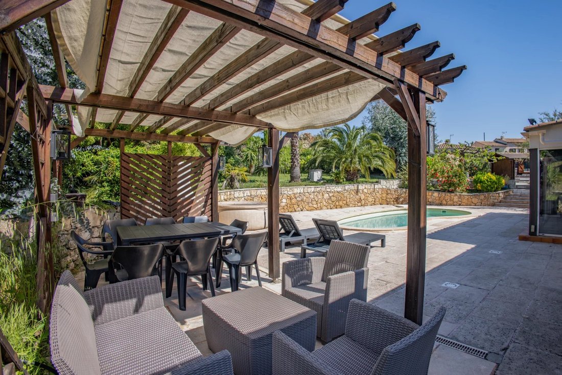 Villa a Les Termes, Mandelieu-la-Napoule, Francia 1 - 17766086