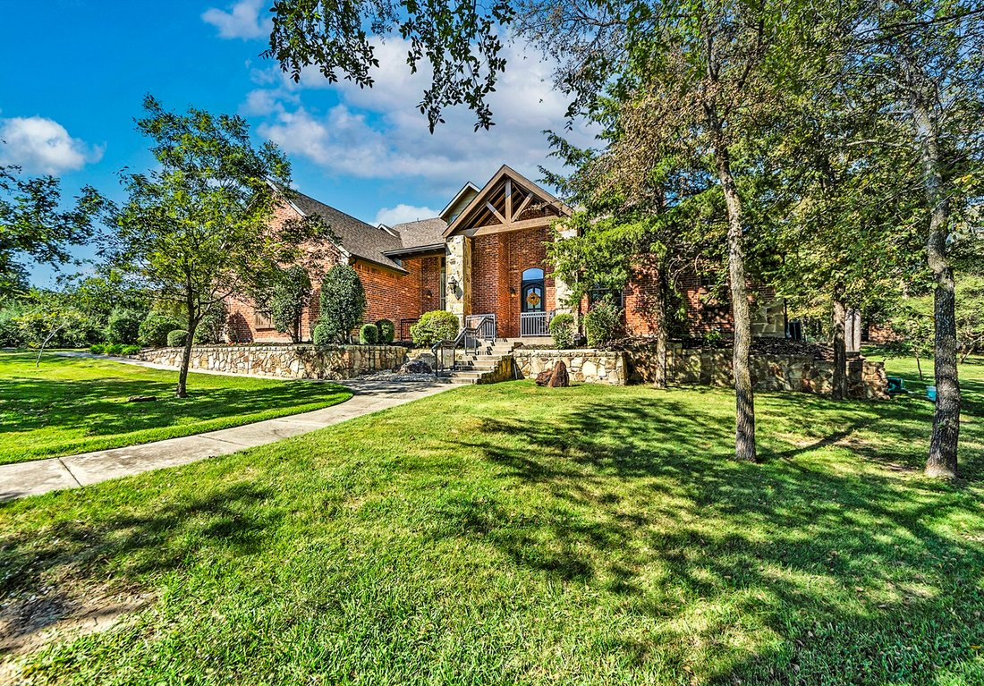 House in Cross Roads, Texas, United States 4 - 16817009