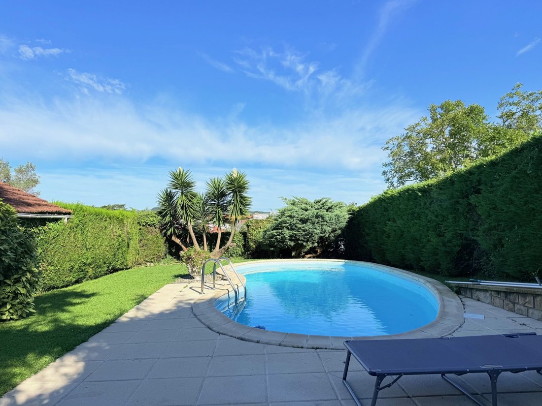 Villa in Biriatou, Nouvelle-Aquitaine, France 1 - 16474114