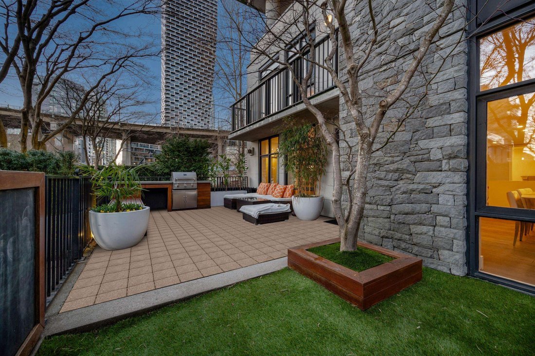 House in Vancouver, British Columbia, Canada 2 - 17769261