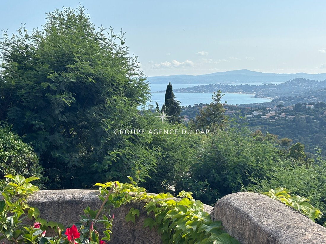 Villa in Les Issambres, Roquebrune-sur-Argens, France 1 - 16969012
