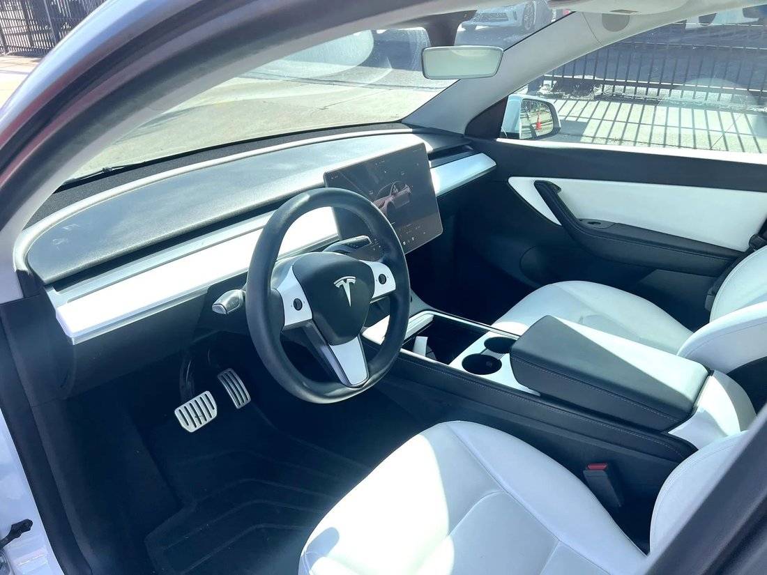 Suv in Ontario, CA, United States 2 - 17766343
