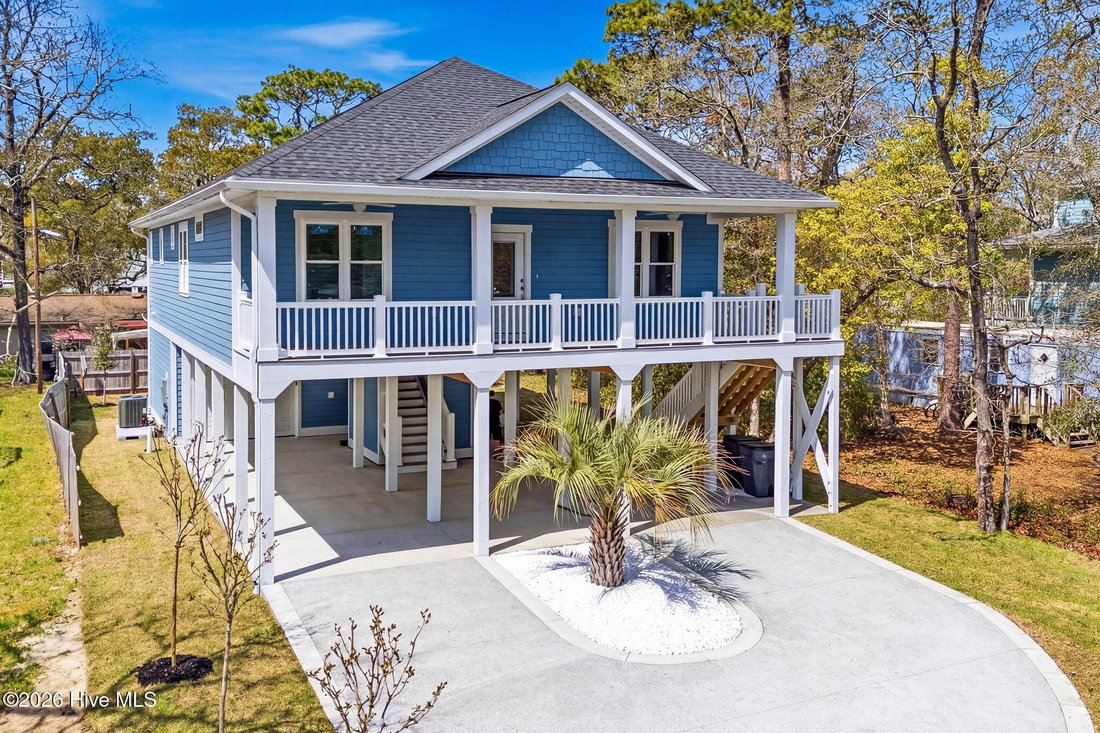 House in Oak Island, North Carolina, United States 1 - 17765830
