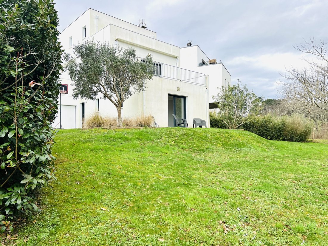 House in Centre Ville, Saint-Jean-de-Luz, France 2 - 16473956
