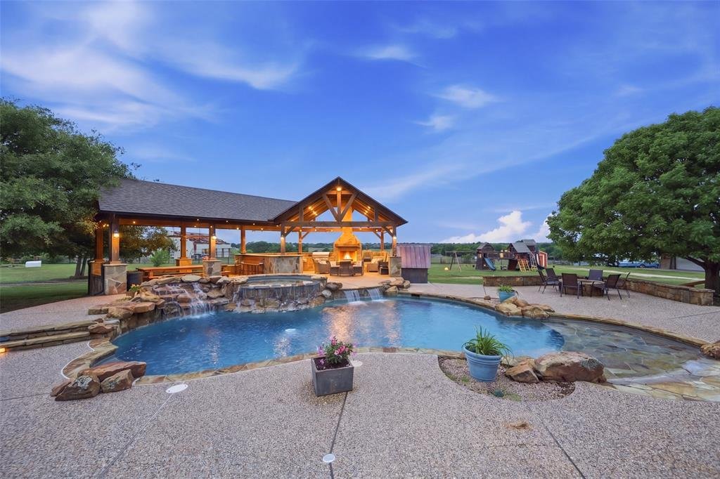 House in Midlothian, Texas, United States 4 - 17767247