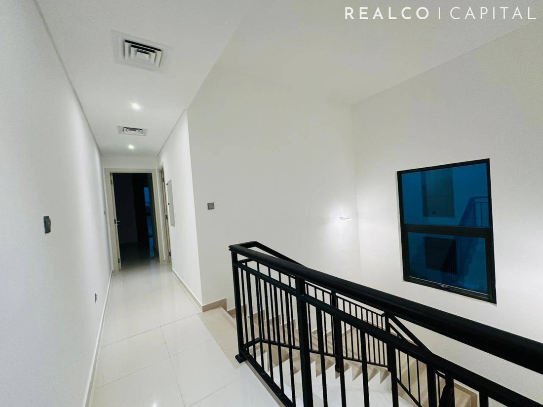 Townhouse in Damac Hills 2, Dubai, United Arab Emirates 1 - 17764523