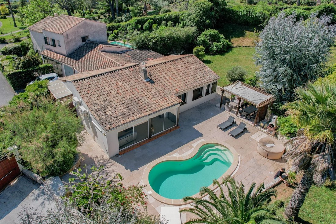 Villa a Les Termes, Mandelieu-la-Napoule, Francia 1 - 17766086