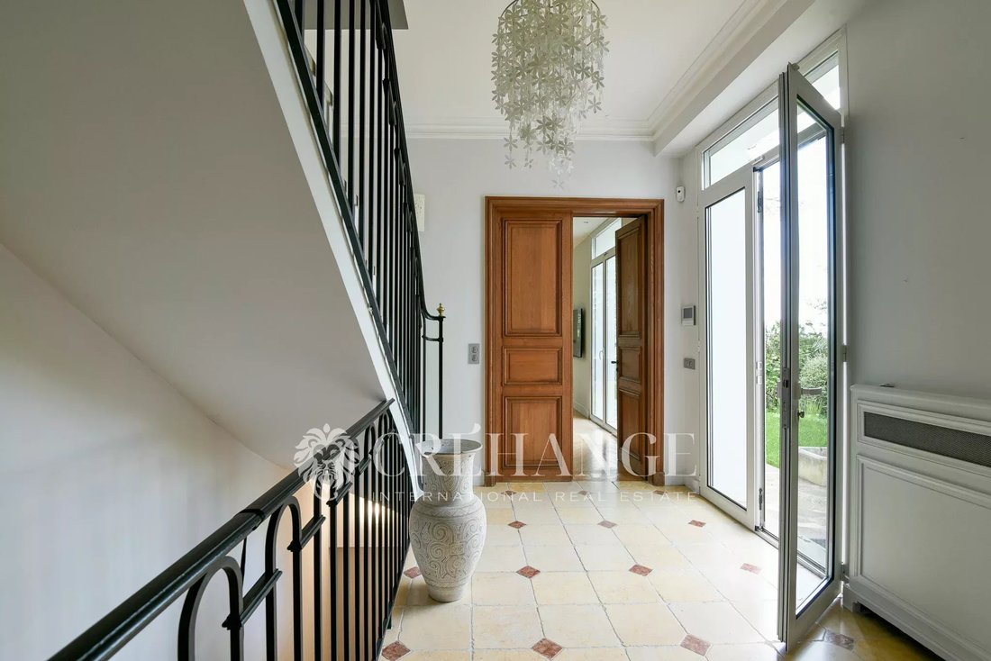 House in Louveciennes, Ile-de-France, France 2 - 17764996