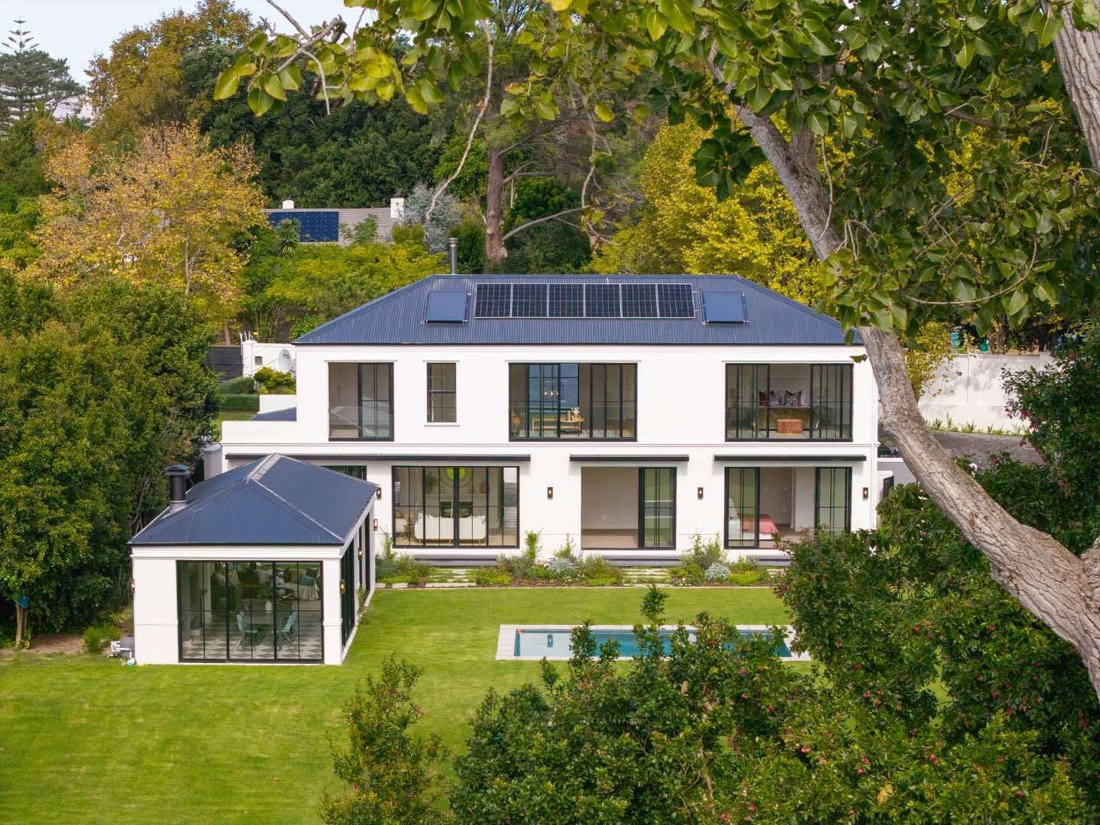 House in Constantia Heights, Cape Town, Western Cape 2 - 17764221